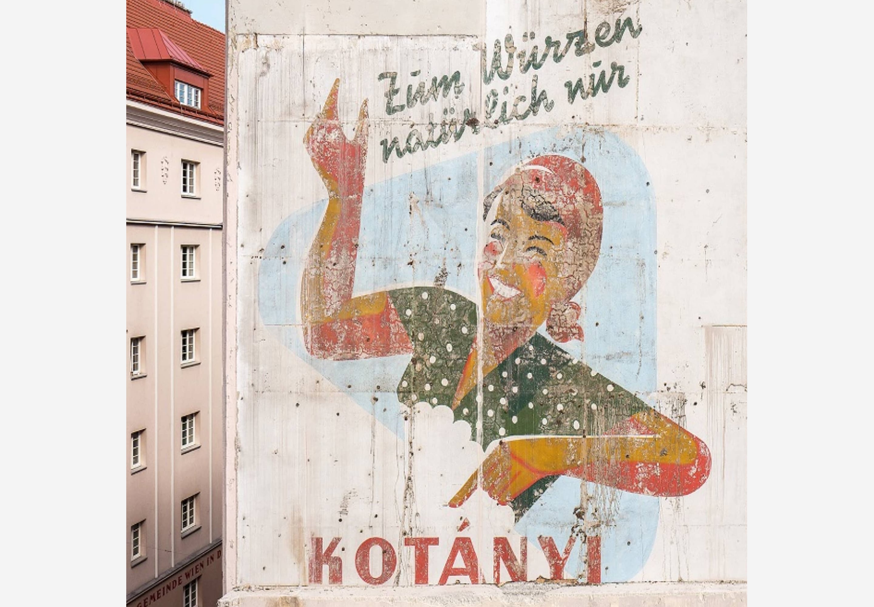 Реклама на Kotányi върху фасадата на виенска сграда.