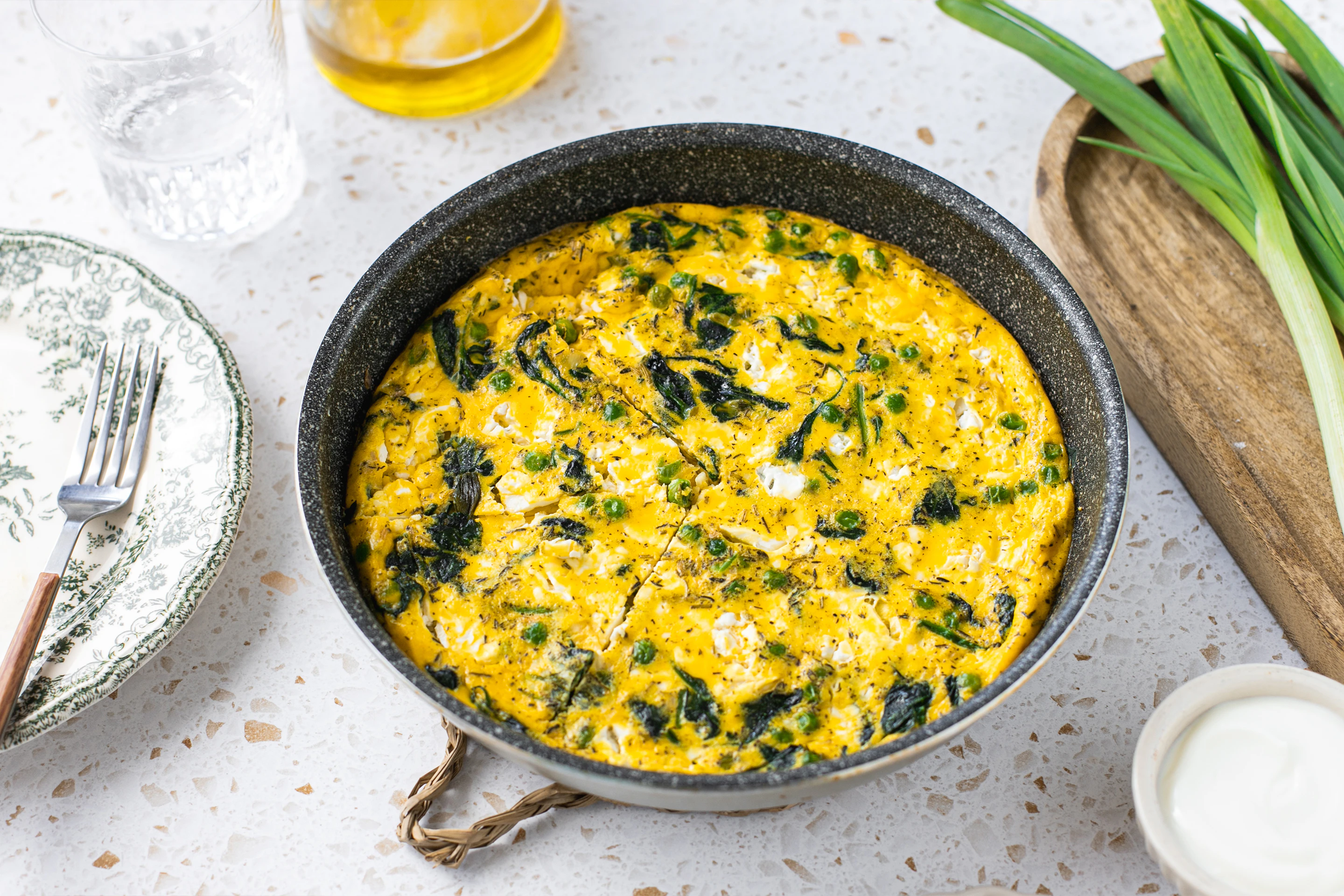 Фритата с грах спанак и сирене